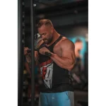 CAMISETA SIN MANGAS NEGRA